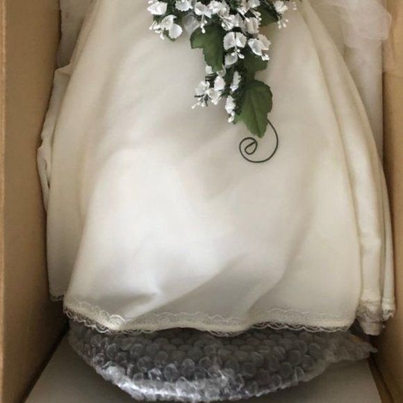 Danbury Mint Princess Diana porcelain Bride doll
